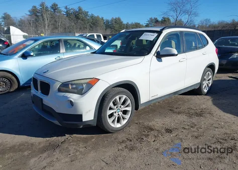 2014 BMW X1 xDrive28I из США, поврежденный, VIN WBAVL1C55EVR92668